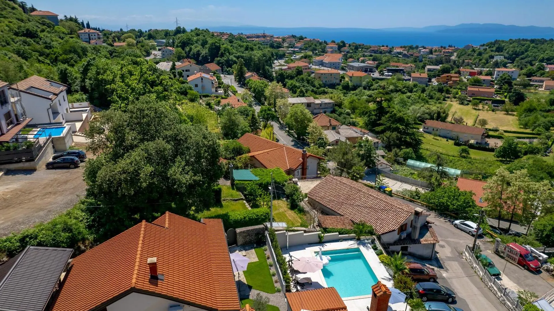 Srok Luxury Apartment With Pool Kastav