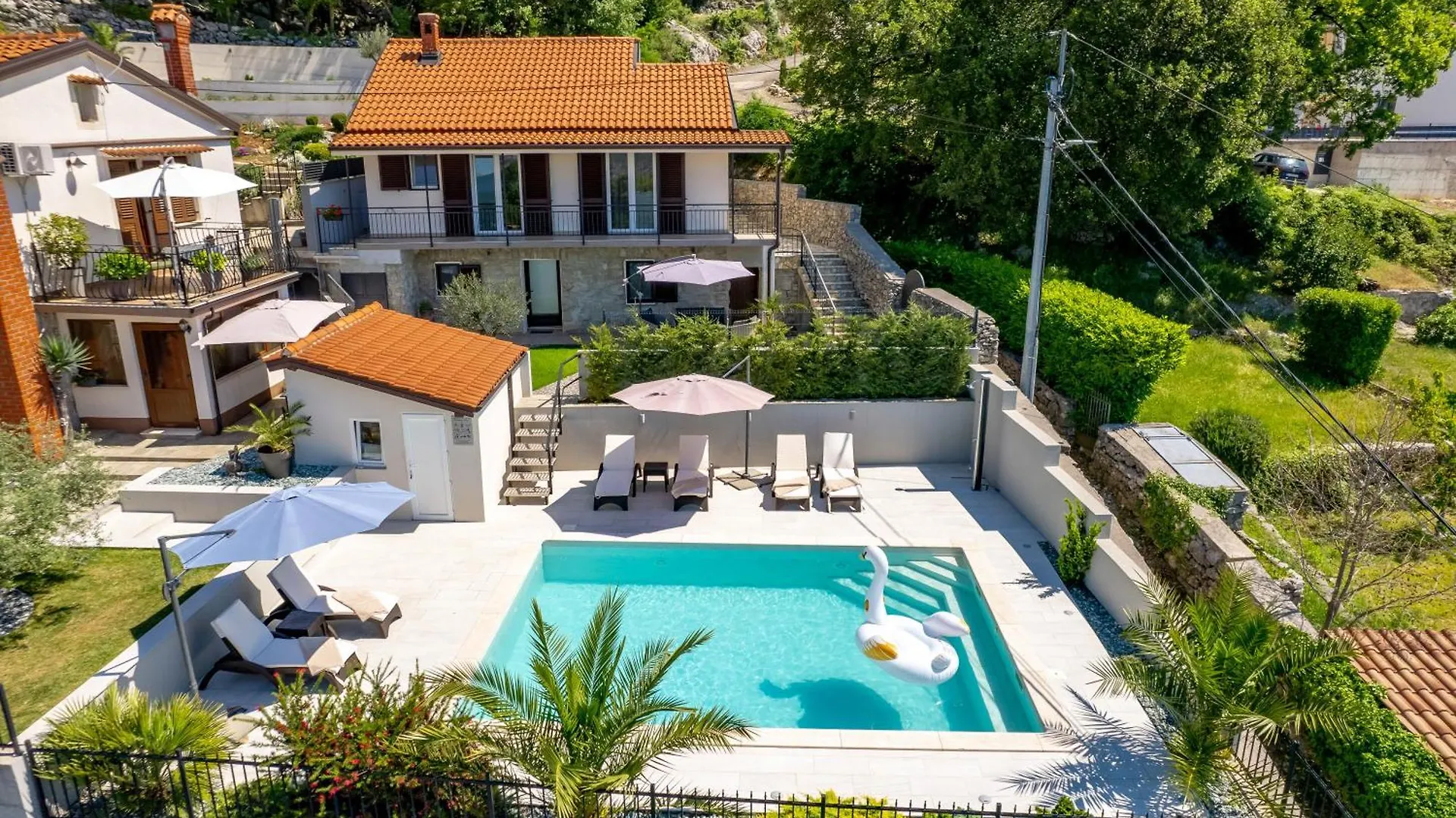 Srok Luxury Apartment With Pool Kastav