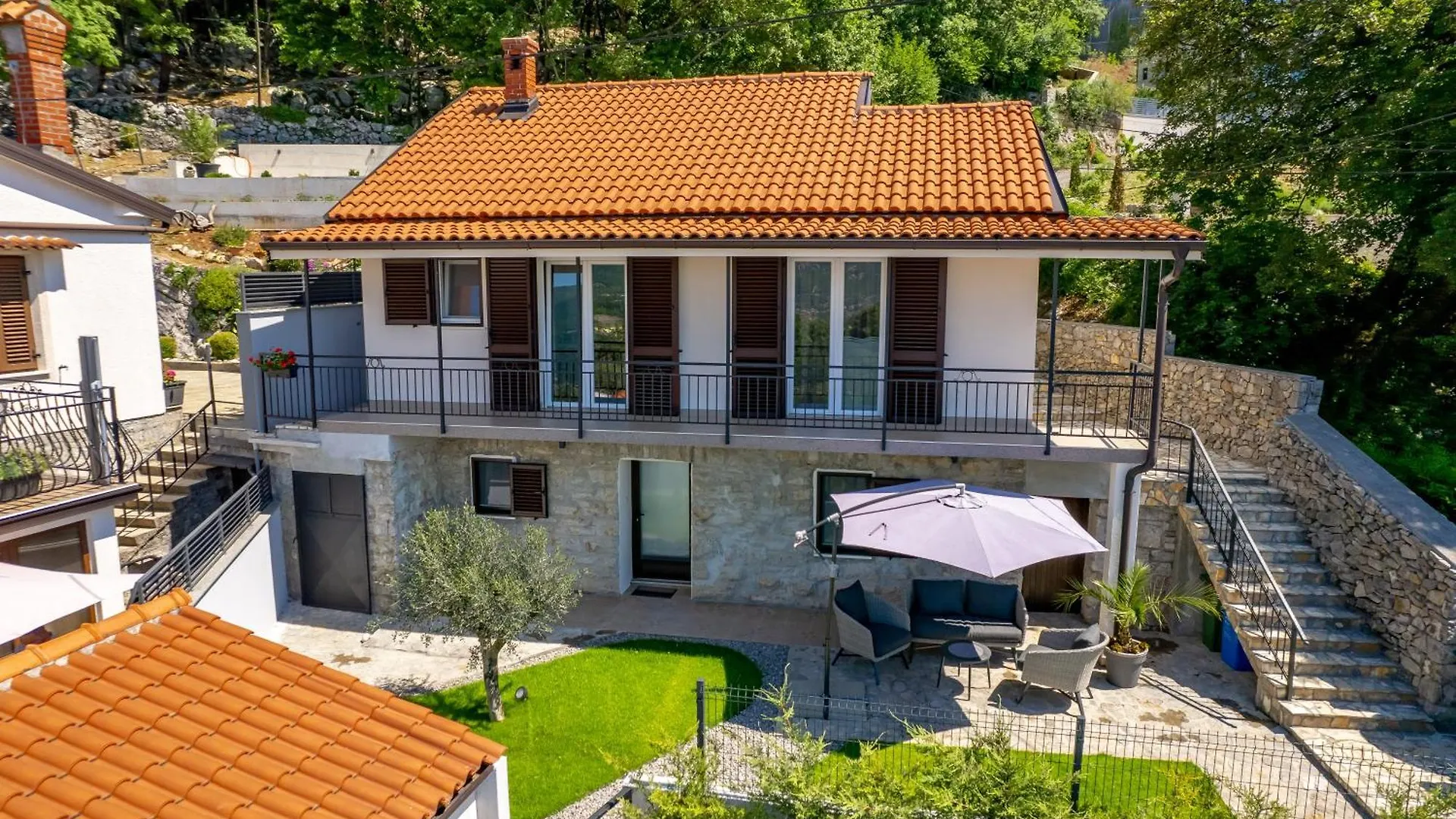 Srok Luxury Apartment With Pool Kastav