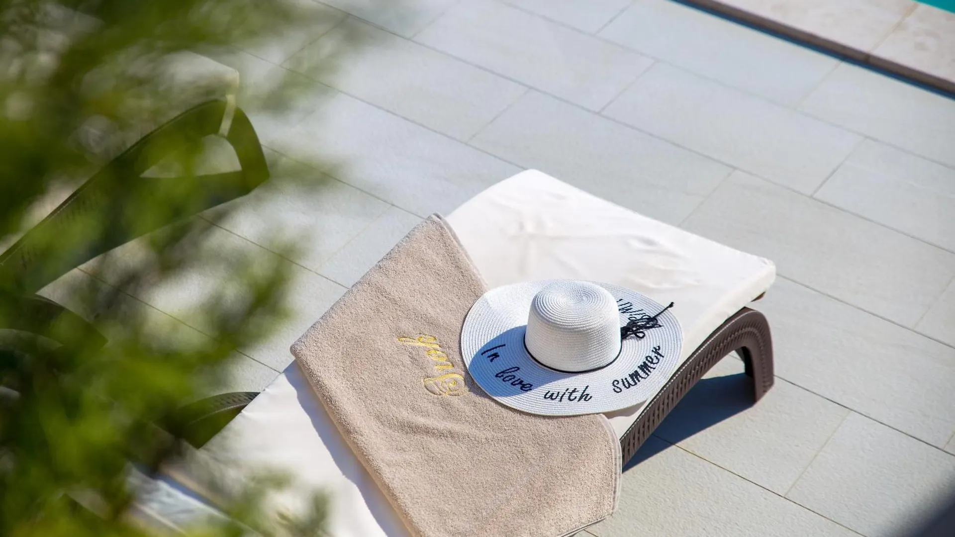 Srok Luxury Apartment With Pool Kastav