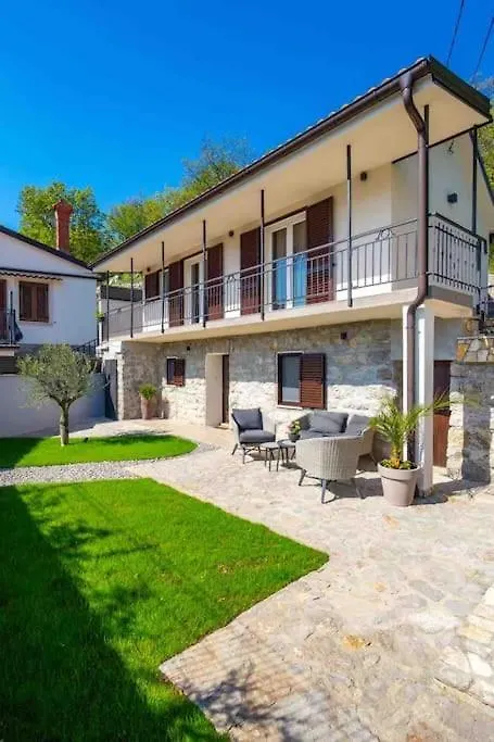 Srok Luxury Apartment With Pool Kastav Croatia