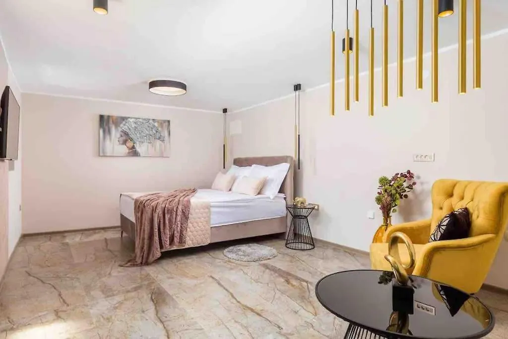 Srok Luxury Apartment With Pool Kastav Croatia