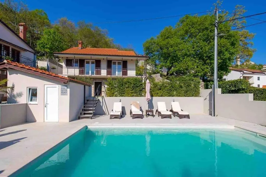 Srok Luxury Apartment With Pool Kastav Croatia
